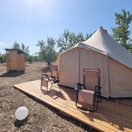 Les Lavandes Glamping